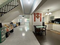 Blk 549 Jurong West Street 42 (Jurong West), HDB Executive #628443321